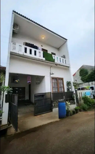 Dijual Rumah Strategis Bintaro - BSD Siap Huni di Jombang Ciputat