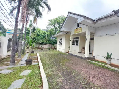 DIJUAL RUMAH TUA HITUNG TANAH DI JL. KEBAYORAN BARU JAKARTA SELATAN.