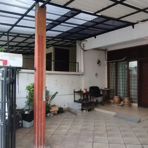 Disewakan Rumah Lengkap dengan Furniture di Pinang Mas, Pondok Indah