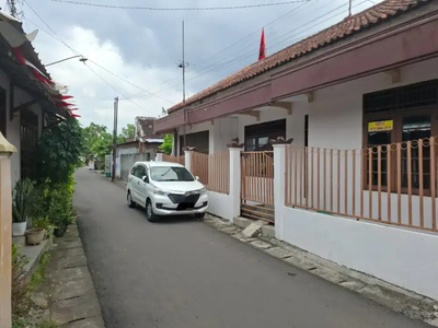 Rumah Gress 2 lantai di solo di Utara SMA 5