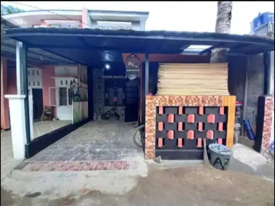 juql cpt rumah reddy 2 lantai di dlm komplek ramai sawangan Depok