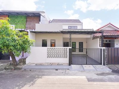 Rumah 2 Lt Semi Furnished 15 Mnt ke Stasiun Bekasi Siap KPR J-19909