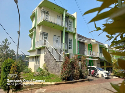 Rumah 3 lantai cluster padasuka kota bandung dekat gedung sate