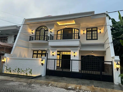 Rumah Baru Manyar Kertoadi Surabaya Desain Colonial Modern