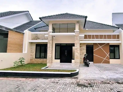 Rumah Baru Mewah di Perum Cluster Triyagan Mojolaban dekat ke UNS Solo