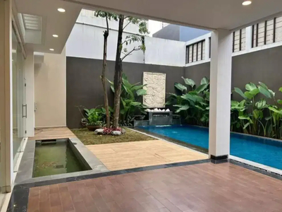 Rumah di kota Baru parahyangan semi furnished dengan kolam renang