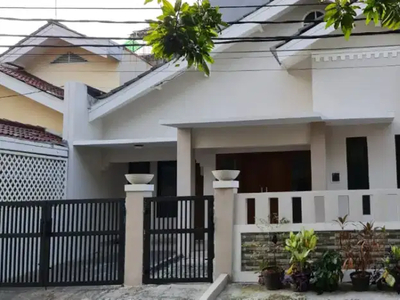 Rumah hook Bintaro Jaya sektor 9 baru renovasi siap huni