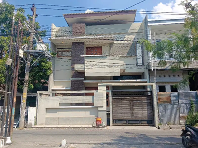 Rumah Istimewa 2 lantai dekat Exit Tol Gayamsari Semarang