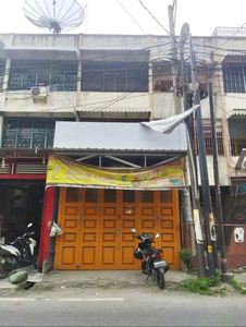 Rumah Jl. Kapten Jumahan di Jual cepat