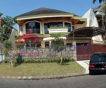 Rumah Sewa Dalam Perumahan Bangunan Besar & Megah Kota Malang