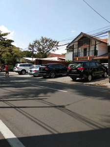 Rumah untuk Restoran di Area Buahbatu, Maskumambang