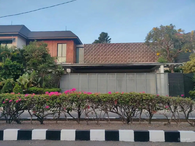 SUPER CIAMIK! DIJUAL RUMAH MEWAH FULL FURNISH DI KUPANG INDAH!