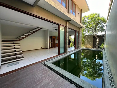 Villa Mertanadi Kerobokan Badung