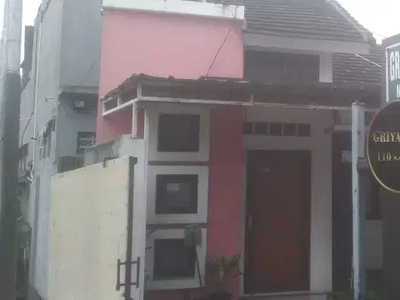 DI JUAL RUMAH DI DAERAH CIGANJUR JAKSEL