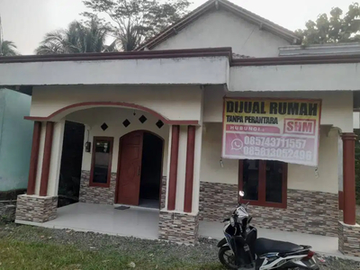 Dijual rumah 2 lantai