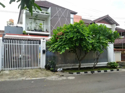 Dijual rumah bagus di Komplek Abadi Duren Sawit Jakarta Timur Jakarta