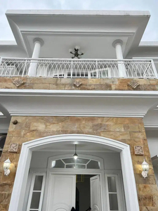 Dijual Rumah cantik di Cluster harapan indah Regency, Bekasi