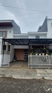 Dijual Rumah Cantik Siap Huni di Bintaro Sektor 5