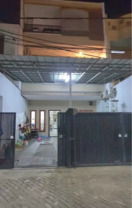 Dijual Rumah Full renovasi minimalis 3 lantai di Sunter Hijau Jakarta