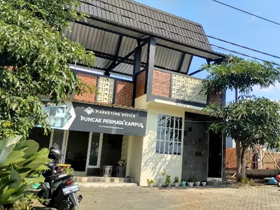 dijual rumah kos 2 lantai deapn kampus uin