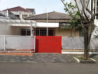 Rumah 1,5Lantai dalam komplek di Kalibata Indah, Jakarta selatan