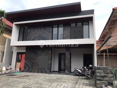 Rumah Baru di Pakuwon Indah Dekat Graha Family, Citraland Wiyung