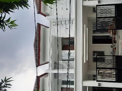 Rumah baru mewah Pejaten Pasar Minggu Lt.122m Shm depan taman