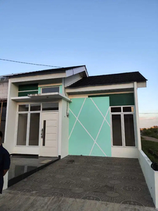 Rumah Dengan Lokasi Strategis Jalan Poros Provinsi Mandai Maros