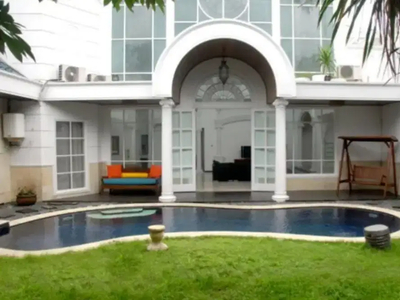 Rumah Lux di Kawasan Elite Perumahan Boulevarad Araya Malang Luas 900