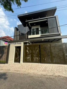 Rumah Mewah dan Luas Model Kontemporer Di Purwomartani