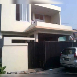 Rumah Modern 2 Lantai di Duta Bintaro Cluster Sanur, Tangerang