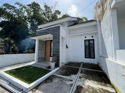 Rumah Modern Minimalis Dekat Jl Magelang Hanya 500 Jutaan