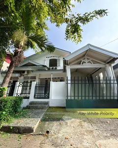 Rumah Semi-Furnished di Dalam Komplek Maleo, Bintaro Jaya Sektor 9
