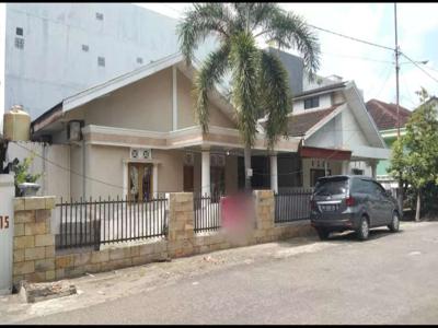 Disewakan Rumah Full Furnish Kampus POM IX Tengah Kota Palembang