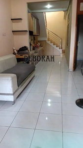 Rumah 1,5 lantai di Citra Garden 1 luas 90m2 jual murah nego