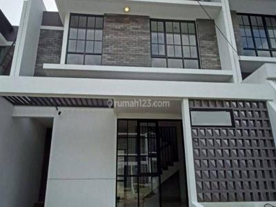 Rumah 2 Lantai SHM BSB CITY hadap SELATAN tidak panas