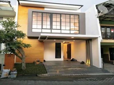 DIJUAL MURAHHH BANGETT MILIKI SEGERA LURRRR RUMAH KOST INI