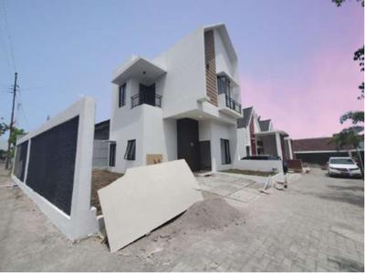 Dijual Rumah 2 lantai Model Scandinavian daerah wirobrajan