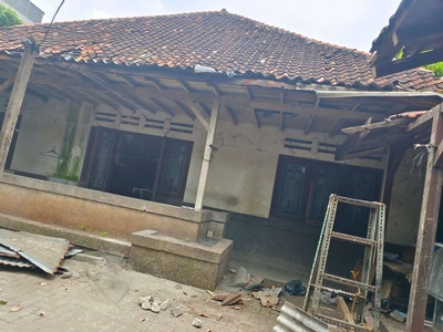Dijual Rumah Lama Hitung Tanah Di Daerah Palmerah, Jakarta Barat