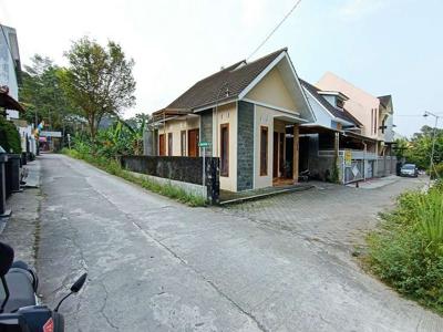 Dijual Rumah Samping UII Jogja, Akses Mobil, Nyaman