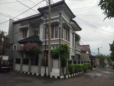 Rumah Bagus Di Hoek Di Pandu Raya Indraprasta Bogor Utara