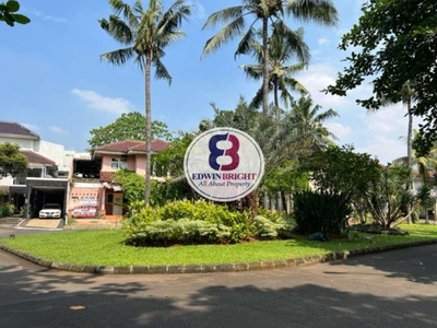 Rumah Bintaro Jaya Sektor 8 Hitung Tanah Murah depan Taman Jalan Luas