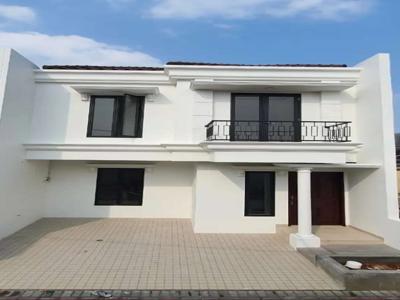 Rumah Cantik 2 lantai di Jl Ratna dekat tol jatibening