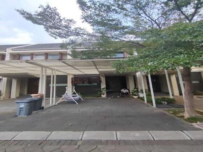 Rumah di Clover Hill Larangan Tangerang