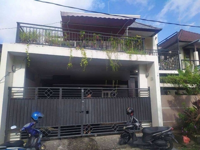 RUMAH DI LINGKUNGAN ELITE RENON FULL FURNISHED