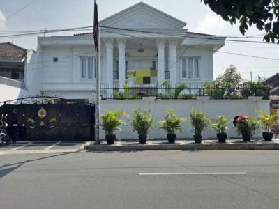 Rumah Klasik super mewah Tebet Timur, Jakarta Selatan