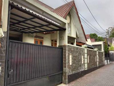 Rumah Mewah dengan Fasilitas Lengkap di Jl. Damai, Jl. Raya Kaliurang