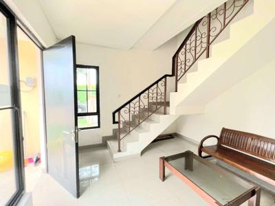 Rumah semi furnish di sewakan pertahun cluster Cataluna Jababeka