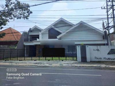 Rumah Usaha Dekat Besar Ijen Klojen Malang