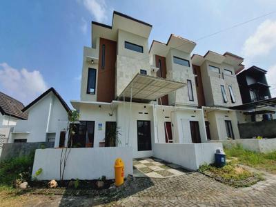 Sewa Homestay Villa Dekat UMM di Malang